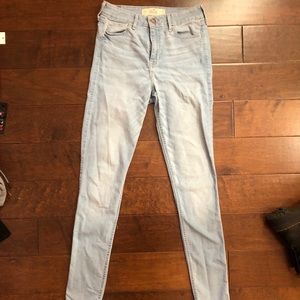Hollister W27 L31 skinny jeans